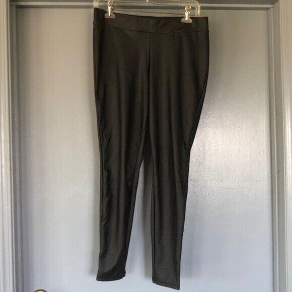Torrid Size 0 (M/L) Faux Leather Legging Sleek Waist High Rise - Picture 1 of 7